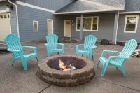 3 BR/3BA vacation home- minutes from the beach!