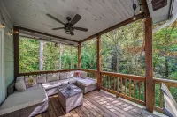 Cold Stream Cabin - 4 Bedroom 3.5 Bath Retreat in Coosawattee River Resort!