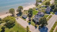 Beach House on the shores of Lake Michigan Near downtown Sheboygan