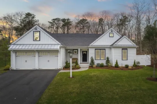 Brand New Custom Home Masphee