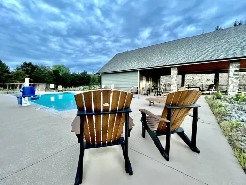 New! Private 5BR 5,000 SqFt Lake House on 7 Acres