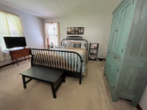 Heritage House - Orrville, OH … minutes to Amish Country!