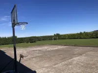 Spectacular individual Villa in private urbanization with pool and beach