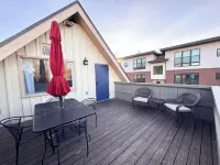 NEW Across St from CSU campus! 3 bedroom 1.5ba, above famous Rainbow Restaurant