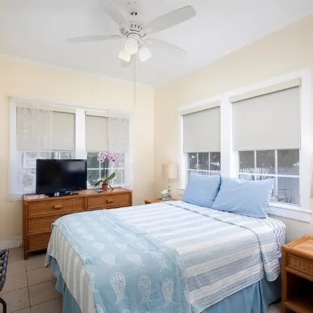 Tranquil Beauty-Private Pool - Outside Lanai-Beaches Nearby