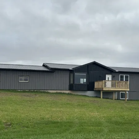 Comfortable Country Home w Expansive Views of Beautiful Big Creek Valley
