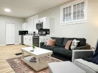 1520 Howard St B "HCB"