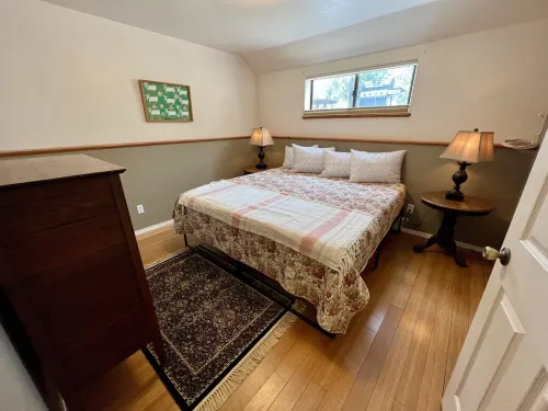 Lavender on the Farm ~ Cozy 2BR 1BA near Durango Hotel a La Plata County