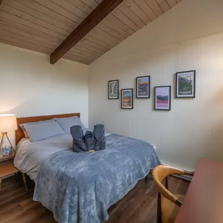 3 Min to Sugar Mtn: Modern Cabin Nestled in the Trees - the Sugar Cube
