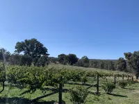 Relax in a beautiful private peaceful setting 5 minute drive from Beechworth
