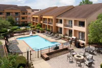 Courtyard Birmingham Hoover Hotels in Hoover