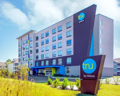 ترو باي هيلتون باناما سيتي بيتش Hotels near شيل آيلاند