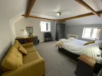 The Roade House Hotels in Towcester