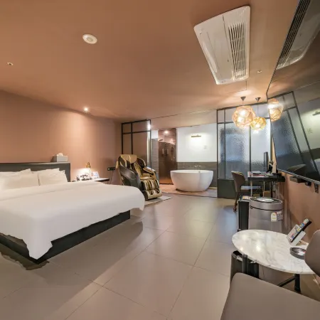 Vine Hotel