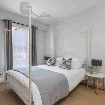 Beautiful apartment in the centre of Winchester with parking! Rooms