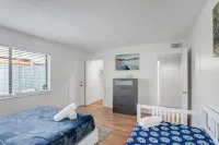 Beautiful 1bd, prime location, free parking, bbq, pets