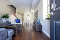 Stunning 3 bedroom Home in the Heart of the Grove Hotel in zona Zoo di Saint Louis