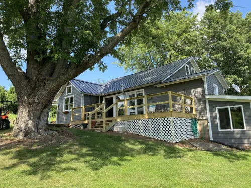 Relax with nature close to Historic Marietta and the Wayne National Forest.