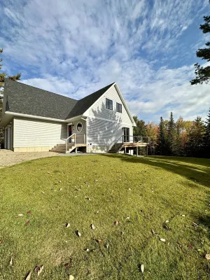 Escape to Acadia’s Winter Magic – Cozy Firepit, Snowy Trails & Coastal Charm