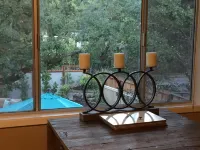 Wine Country Getaway under the Oak