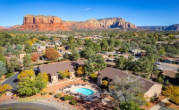 Adventure Loft: Near Trails, Pool and Golf