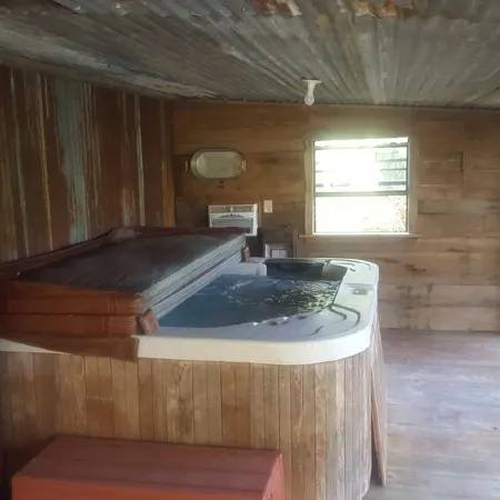 Texas Bunkhouse at Bluegill Lake Cabins