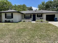 Tranquility on a Lake House- 3 miles from Weeki Wachee River Hotels in Spring Hill