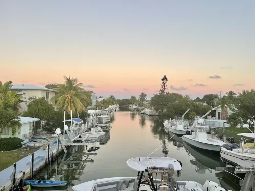 In the heart of Marathon just seconds to the open waters