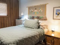Where We Roam Condo - Steps To Slopes and Downstairs Corner Unit! 브라이언헤드 호텔