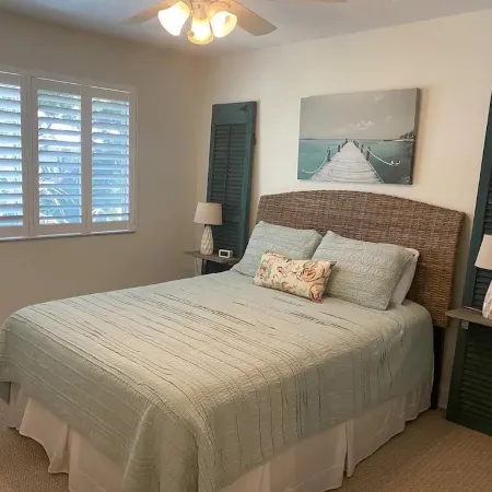 Gorgeous 3/2.5 Townhouse steps from Saint Augustine Beach!