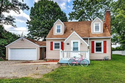 Private Home for Big Families at Miami University