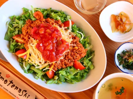 Hamancyu — A Guesthouse with a View of the Ocean Отели рядом с достопримечательностью «Banyan Tree»