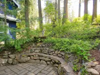 Beautiful Waterfront Hideaway at Sacheen Lake Hotels in Pend Oreille County