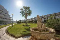 Chic beach apartment in Calahonda just a few steps from the sea