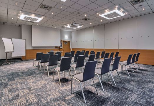 4. 노보텔 취리히 ..