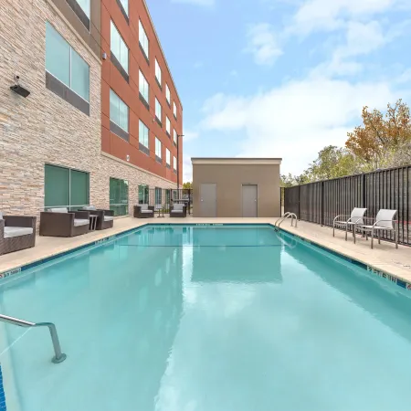 Holiday Inn Express & Suites AUSTIN AIRPORT EAST by IHG