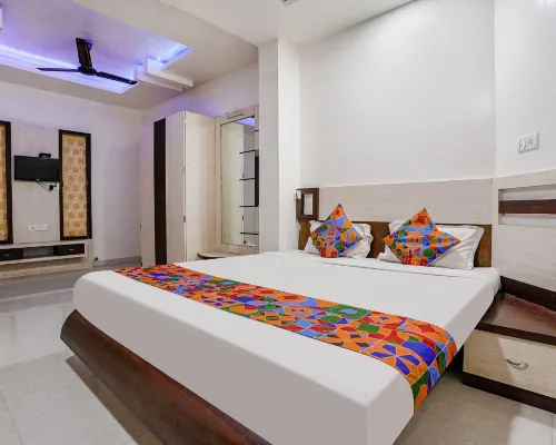 Hotel Sitara Inn 트림박 호텔