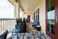 Water Front Views, Modern Farmhouse Vibe, Bunkroom, Private Beachfront Resort