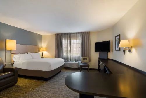 Sonesta Simply Suites des Moines Hotels in Waukee