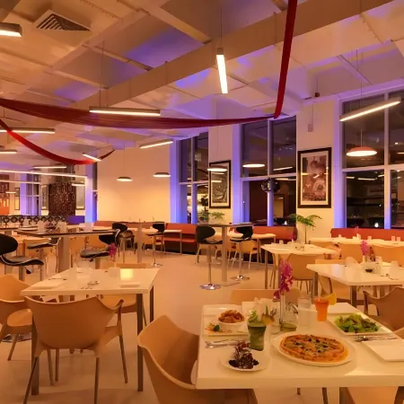24 Tech Hotel Отели рядом с достопримечательностью «Технопарк «Престиж»»