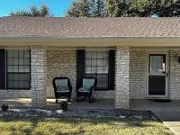 Gorgeous 5-bedroom House in Established Round Rock Neighborhood