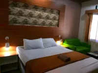 As Waru Hotel Hotels in Getasan