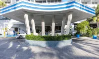 Ocean front, Waterview, two bedroom in Ocean Manor, Ft. Lauderdale