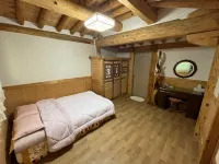 단양 하룻밤궁궐터펜션 시루봉 주변 호텔