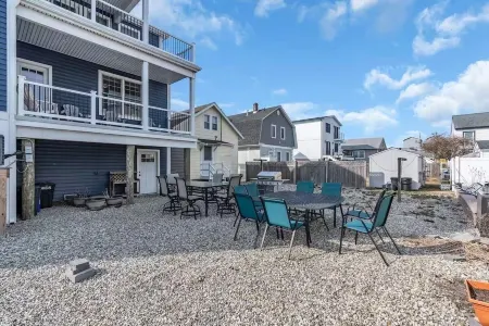 Walk 2 Beach with Linens + Towels and Park 2 cars Отели в г. Сисайд Хайтс