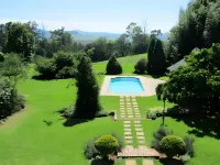 Halliwell Country Inn - Pools