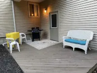 Cozy Canadian lakes cottage (Pet friendly)