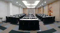 Zoom Dharmahusada Hotel Hotels in Gubeng