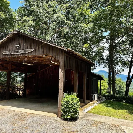 BEST VIEW IN BRYSON CITY IN THE SUGAR SHACK!!