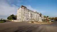 voco THE CLIFTON FOLKESTONE Hotel dekat Folkestone West